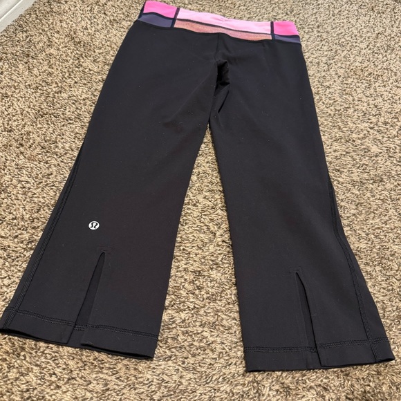 Lululemon size 4 Gather and Crow Crop Yoga Flares - Picture 5 of 8